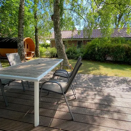 Wiesengefluester E7 Mit Sauna, Kamin, Garten Und Mueritznaehe * Röbel