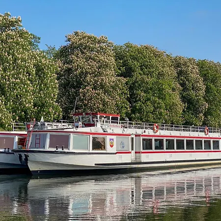 Wiesengefluester E7 Mit Sauna, Kamin, Garten Und Mueritznaehe Röbel