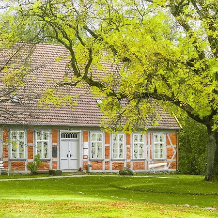 Wiesengefluester E7 Mit Sauna, Kamin, Garten Und Mueritznaehe Röbel